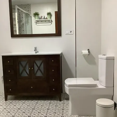 Beautiful Flat Perfectly Located By And Apartment
